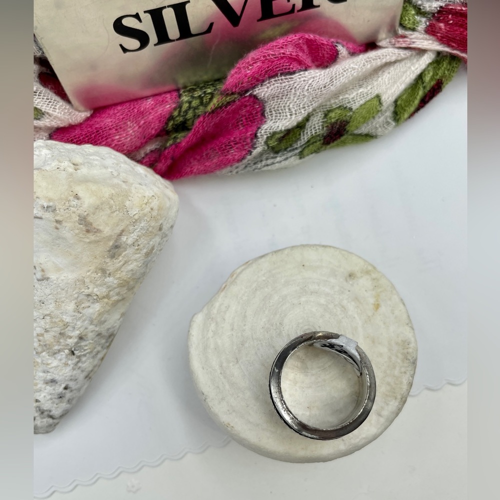 Silver Chain Design Ring - Picture 4 of 4